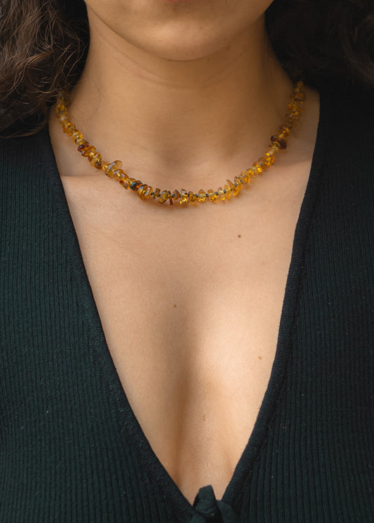 ITZÉ NECKLACE - BROWN